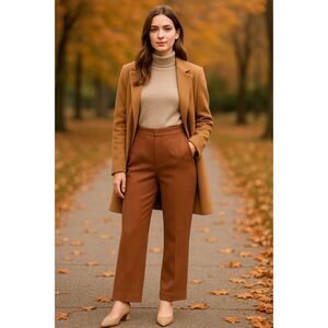 Vintage 100% wool trousers with elegant tailoring and structured silhouette,
